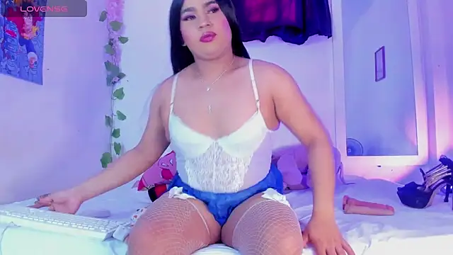 Karenn rosee online show from 12/15/25, 03:05