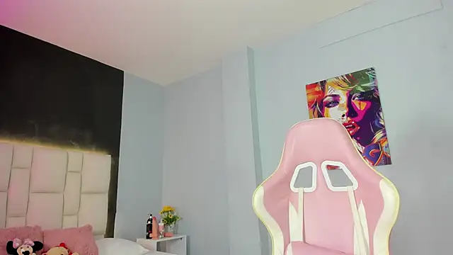 Snapshot of SammyRose_ chatting on 10/04/25, 08:18 SammyRose online show from 10/04/25, 08:18