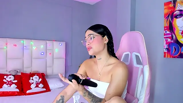 Snapshot of SammyRose_ chatting on 11/30/25, 06:45 SammyRose online show from 11/30/25, 06:45