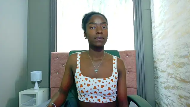 Snapshot of katia_green1 chatting on 10/01/25, 03:40 katia green1 online show from 10/01/25, 03:40