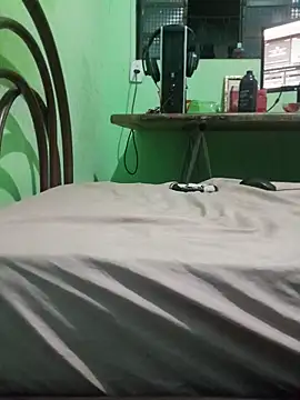 pretinha br online show from 12/01/25, 12:15