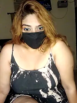 Snapshot of Queen-kohinoor chatting on 09/18/25, 09:28 Queen-kohinoor online show from 09/18/25, 09:28