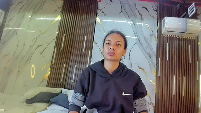 VictoriaDuart online show from 01/05/26, 07:28