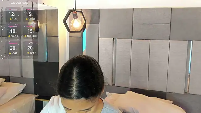 VictoriaDuart online show from 02/18/26, 08:05