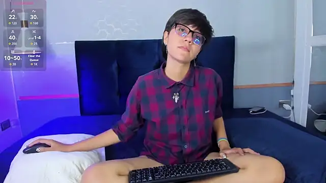 Tsuki Maru online show from 10/09/25, 08:29