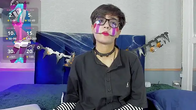 Tsuki Maru online show from 10/29/25, 08:32