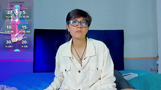 Tsuki Maru online show from 11/03/25, 08:21