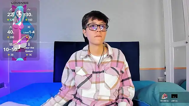 Tsuki Maru online show from 11/21/25, 08:07