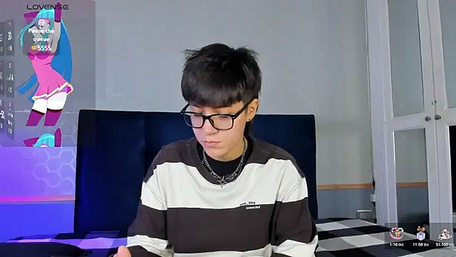 Tsuki Maru online show from 11/24/25, 08:30