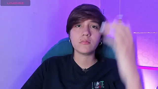 Tsuki Maru online show from 04/22/26, 09:16