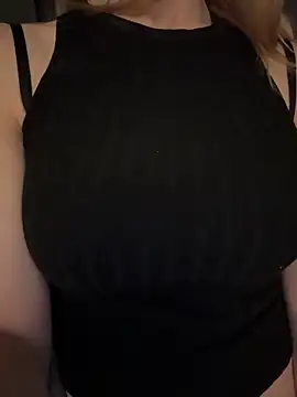 ellieen online show from 12/01/25, 09:31