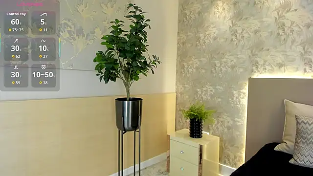 MilaGrace1 online show from 10/02/25, 11:17