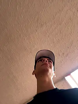 Snapshot of Luck__090 chatting on 09/11/25, 12:49 Luck  090 online show from 09/11/25, 12:49