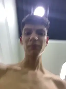 Snapshot of Luck__090 chatting on 09/21/25, 02:35 Luck  090 online show from 09/21/25, 02:35