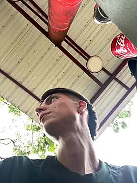 Snapshot of Luck__090 chatting on 09/22/25, 07:05 Luck  090 online show from 09/22/25, 07:05