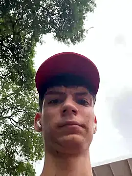 Snapshot of Luck__090 chatting on 09/29/25, 08:46 Luck  090 online show from 09/29/25, 08:46