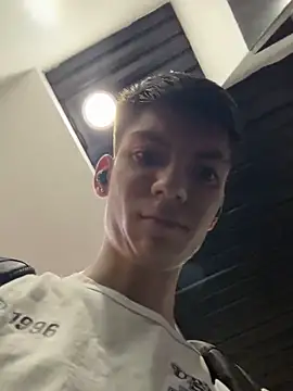 Snapshot of Luck__090 chatting on 10/06/25, 01:14 Luck  090 online show from 10/06/25, 01:14