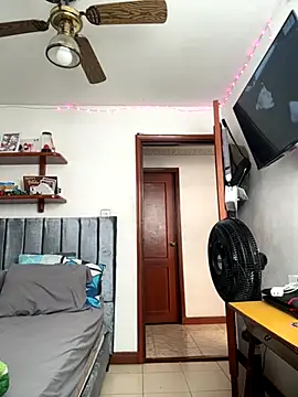 Snapshot of Luck__090 chatting on 10/16/25, 07:37 Luck  090 online show from 10/16/25, 07:37