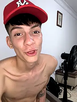 Snapshot of Luck__090 chatting on 10/25/25, 02:30 Luck  090 online show from 10/25/25, 02:30