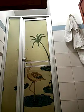 Snapshot of Luck__090 chatting on 10/28/25, 01:09 Luck  090 online show from 10/28/25, 01:09