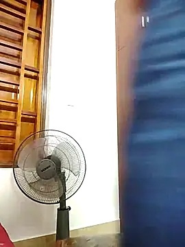 MaryyLy online show from 10/30/25, 10:49