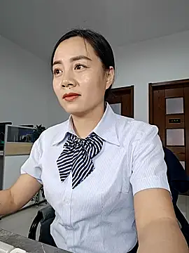 Snapshot of bingxin- chatting on 10/15/25, 06:24 bingxin- online show from 10/15/25, 06:24