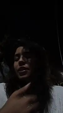 Snapshot of Maricamposs chatting on 02/17/26, 04:53 Maricamposs online show from 02/17/26, 04:53