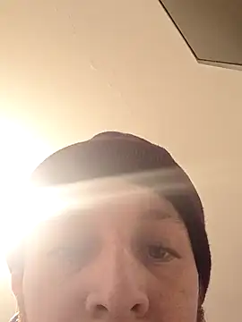 Snapshot of HotRolo chatting on 10/28/25, 07:34 HotRolo online show from 10/28/25, 07:34