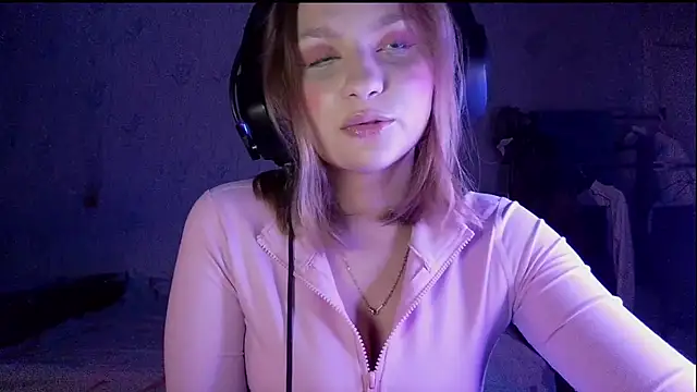 Snapshot of pr_In_cess_ chatting on 09/17/25, 08:32 pr In cess online show from 09/17/25, 08:32