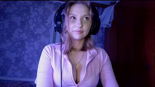 Snapshot of pr_In_cess_ chatting on 10/03/25, 10:40 pr In cess online show from 10/03/25, 10:40