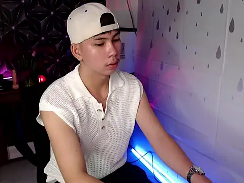 ursweet jade online show from 10/14/25, 10:05