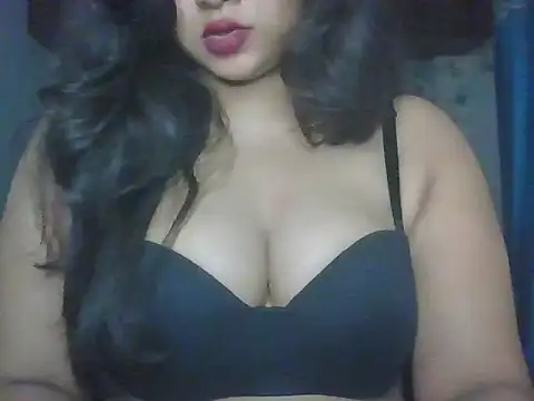 Snapshot of priyaverma00 chatting on 10/16/25, 04:02 priyaverma00 online show from 10/16/25, 04:02