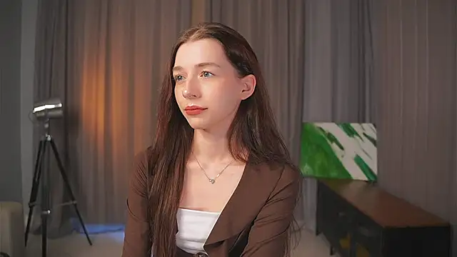 Snapshot of RoxieBolich chatting on 09/20/25, 01:34 RoxieBolich online show from 09/20/25, 01:34