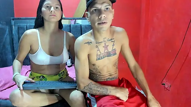 Snapshot of catalina_hard_love chatting on 12/20/25, 01:12 catalina hard love online show from 12/20/25, 01:12