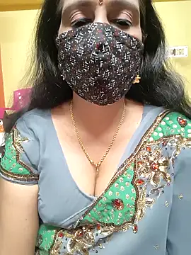 mallu-reshma online show from 10/27/25, 09:13