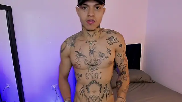 Snapshot of john_mystic chatting on 11/07/25, 02:55 john mystic online show from 11/07/25, 02:55