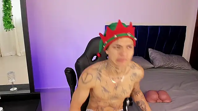 Snapshot of john_mystic chatting on 12/03/25, 01:13 john mystic online show from 12/03/25, 01:13