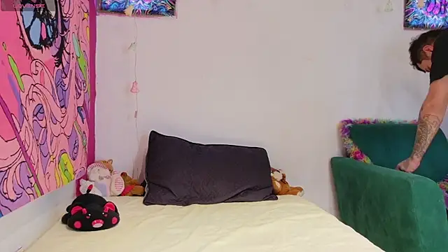 Snapshot of rosse_dredd chatting on 12/22/25, 07:33 rosse dredd online show from 12/22/25, 07:33