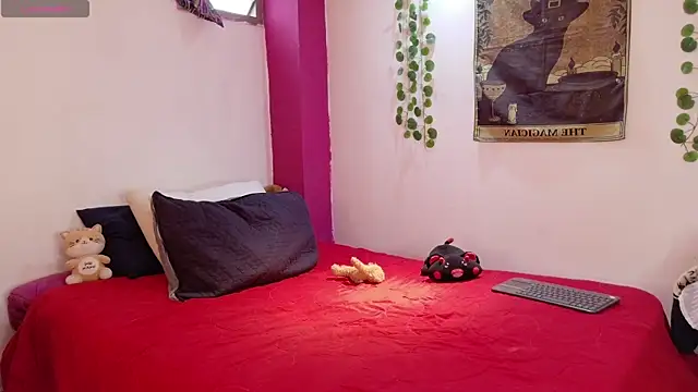 Snapshot of rosse_dredd chatting on 01/07/26, 06:21 rosse dredd online show from 01/07/26, 06:21