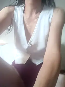 Snapshot of zaira_spice chatting on 12/14/25, 01:05 zaira spice online show from 12/14/25, 01:05