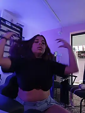 GabyMontenegro online show from 11/13/25, 06:51