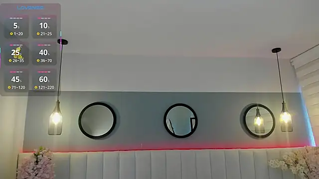 Mila Hank  online show from 10/10/25, 12:59