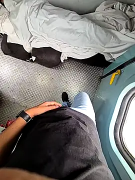 Snapshot of RockRolaxxx chatting on 09/11/25, 03:06 RockRolaxxx online show from 09/11/25, 03:06