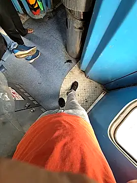 Snapshot of RockRolaxxx chatting on 10/03/25, 05:04 RockRolaxxx online show from 10/03/25, 05:04