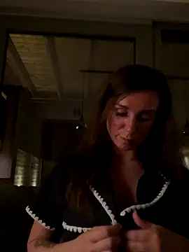 Snapshot of Justnani001 chatting on 10/21/25, 09:37 Justnani001 online show from 10/21/25, 09:37