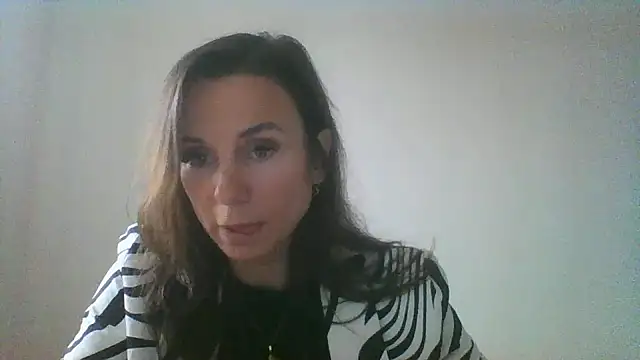 Justnani001 online show from 02/24/26, 12:03