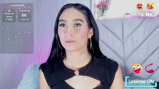 Nicolqueen  online show from 12/14/25, 09:14