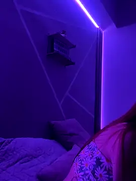 Little ginger online show from 09/28/25, 03:12