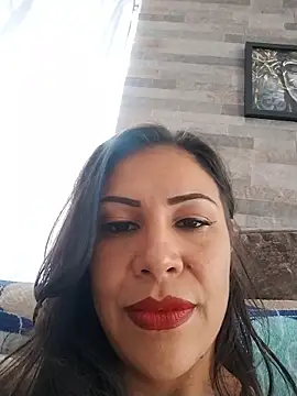 KittyHoleshot87 online show from 04/13/26, 04:12