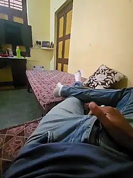 Snapshot of Gamecoc chatting on 10/16/25, 07:09 Gamecoc online show from 10/16/25, 07:09